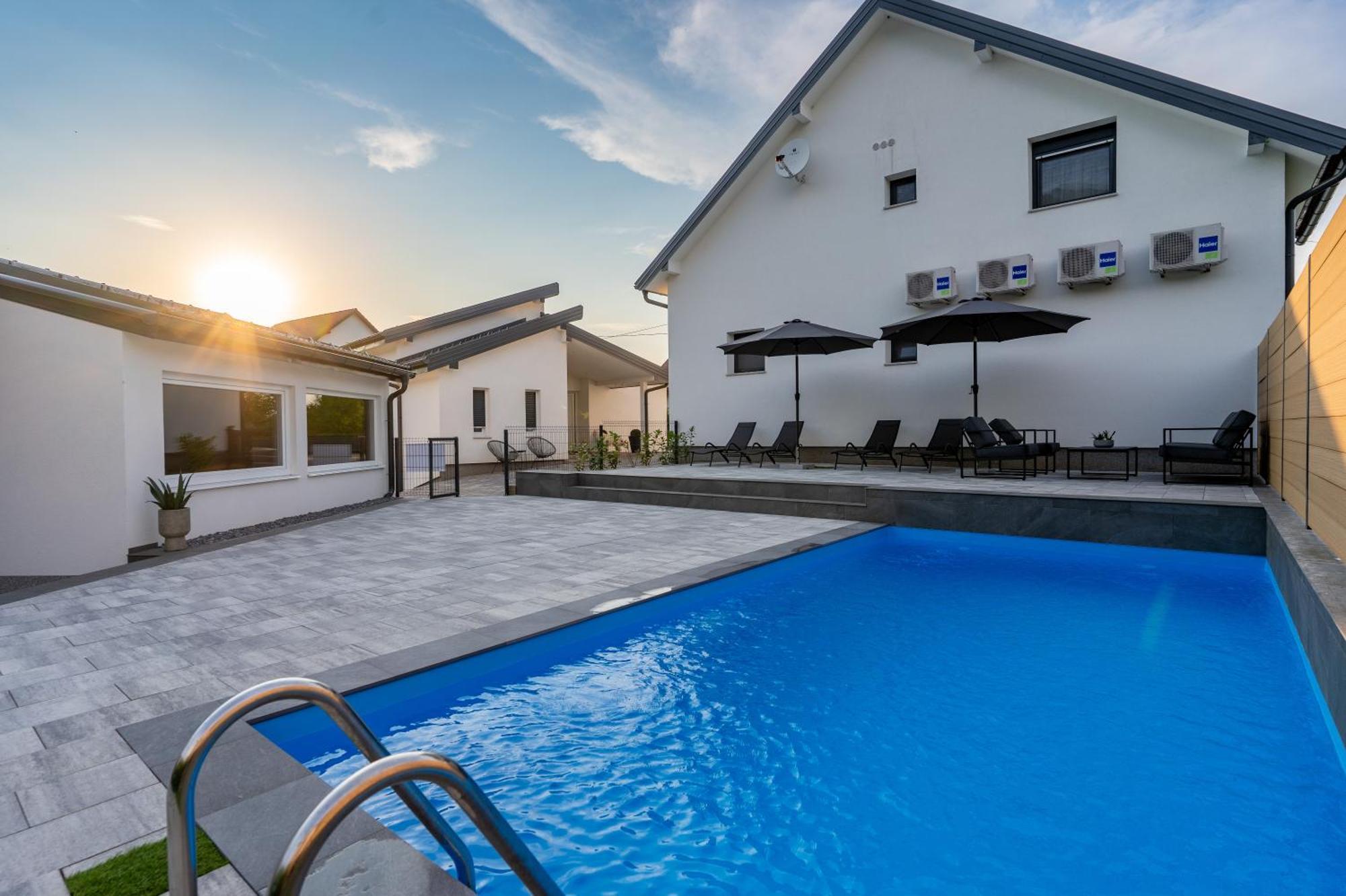 Apartments & Room Forest Slunj Exterior photo